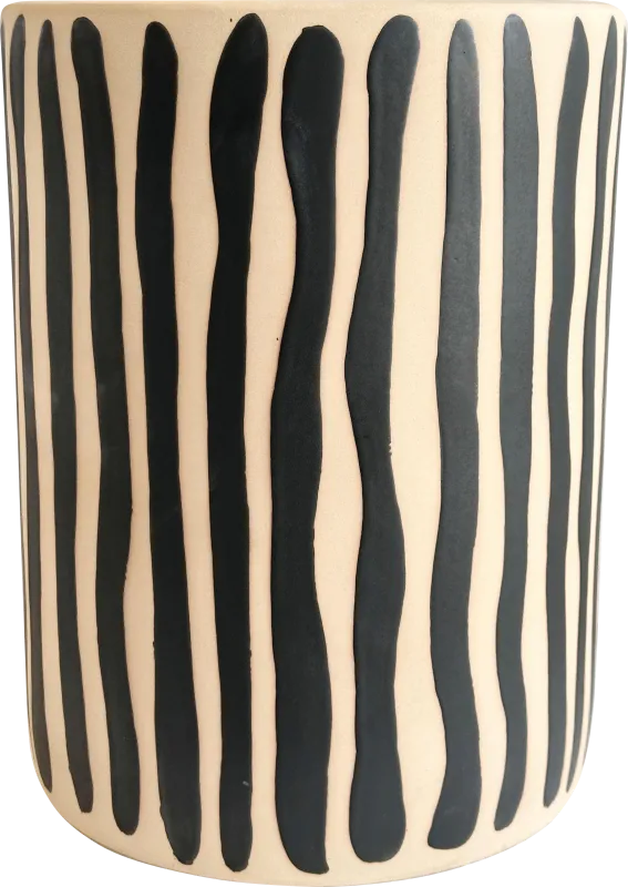 Valkyrecords VII Black End Table