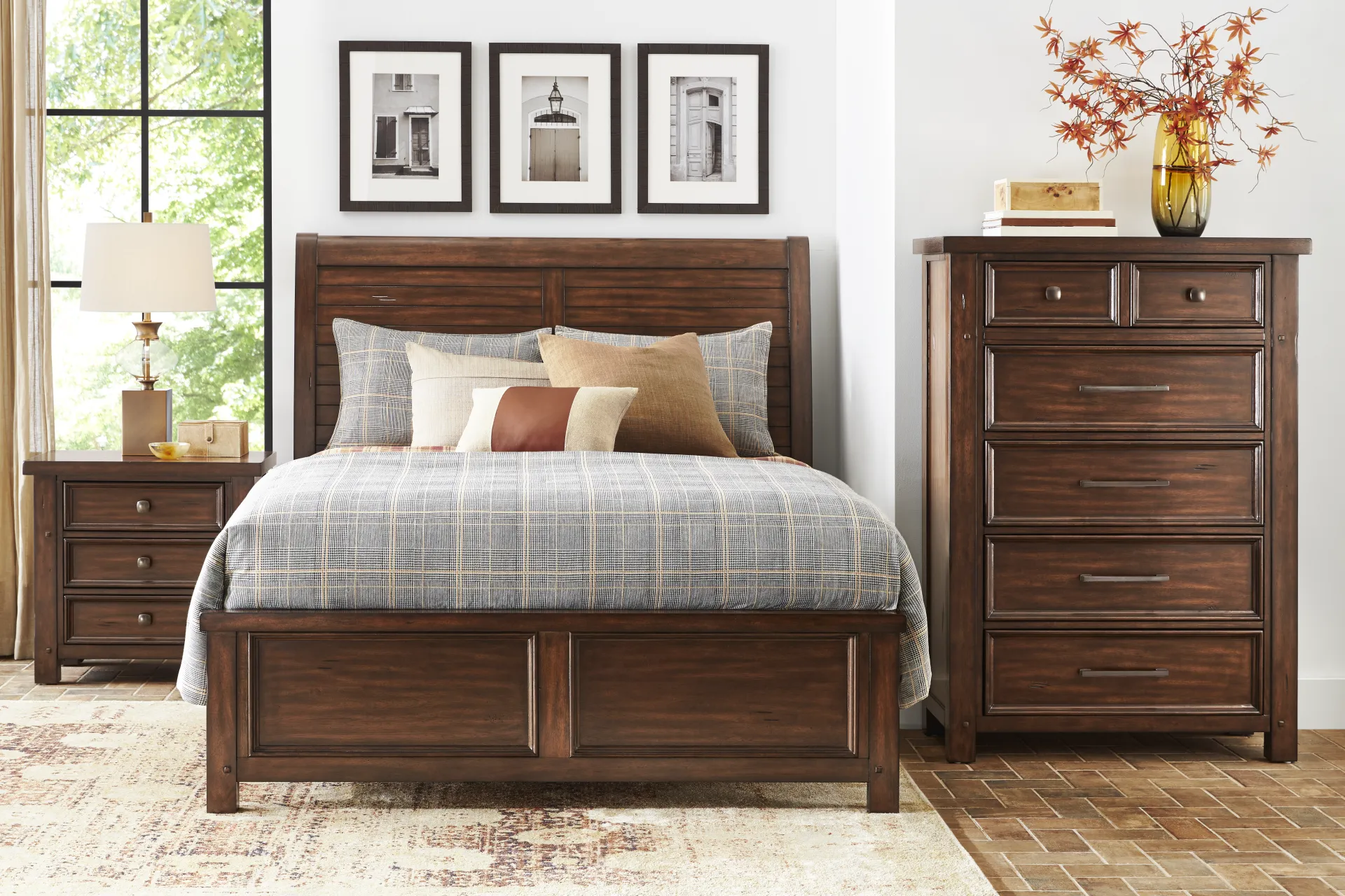 Emberton Dark Brown 3 Pc Queen Sleigh Bed - Image 1