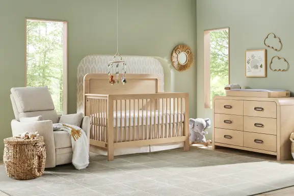 Hidden Hills Light Oak 4-in-1 Convertible Crib Nursery Set