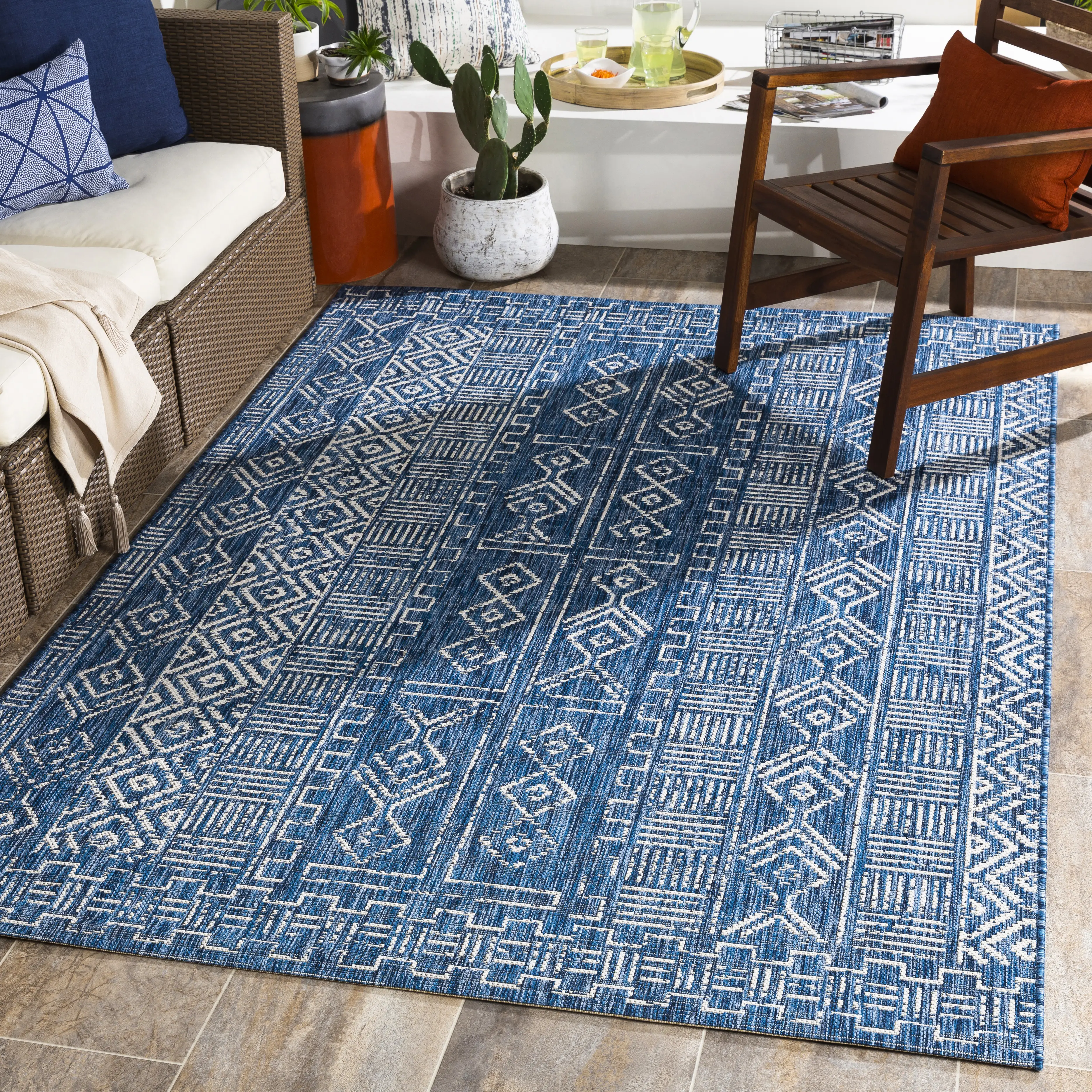 Alturas Blue 7'10 x 10'2 Indoor/Outdoor Rug - Thumbnail - Image 3