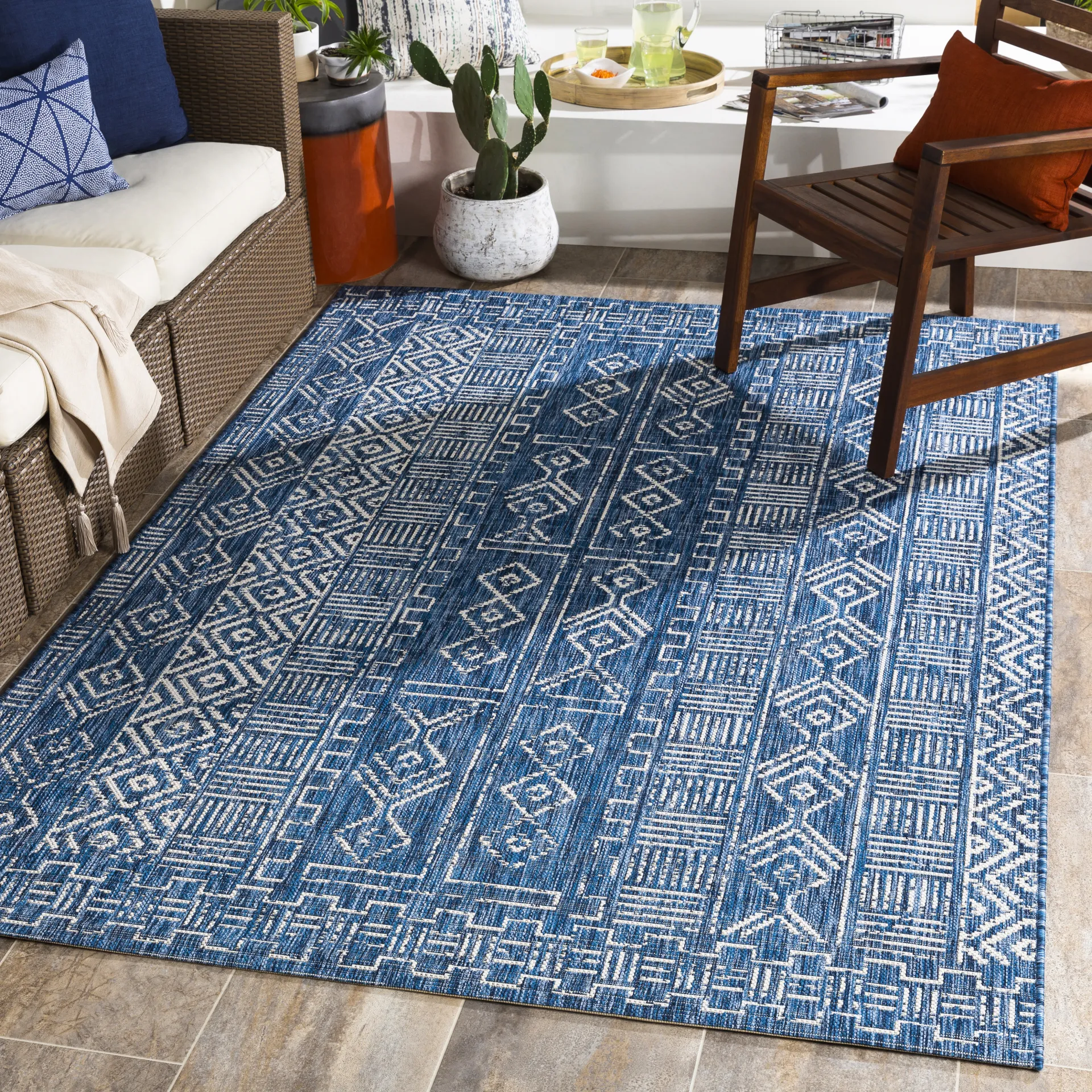 Alturas Blue 7'10 x 10'2 Indoor/Outdoor Rug - Image 3