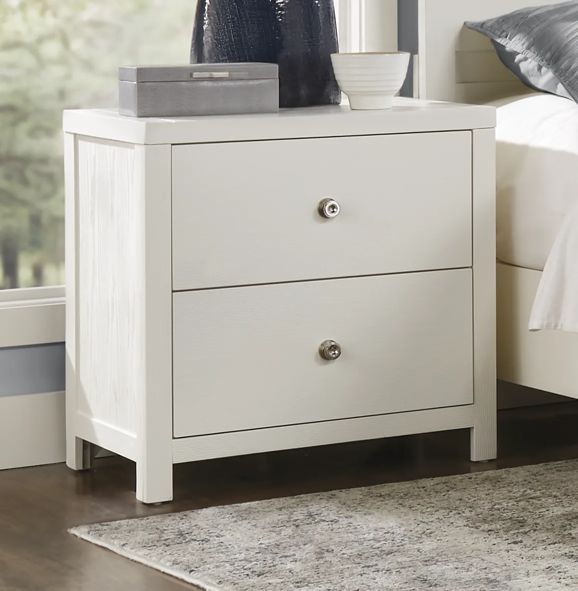 Barringer Place White Nightstand - Thumbnail - Image 2