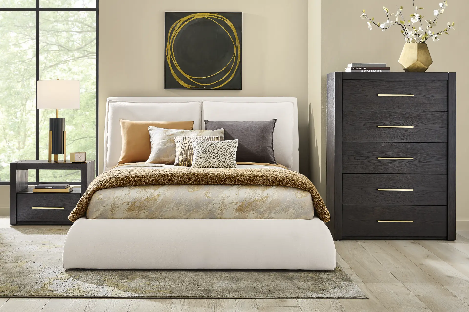Townbrook Ebony 5 Pc Bedroom with York Mills White Upholstered Queen Bed