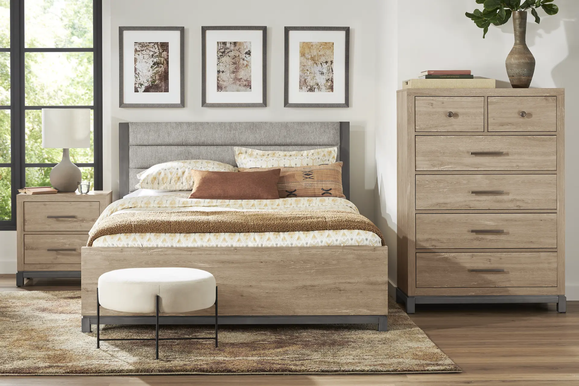 Maxton Place Natural 5 Pc Queen Bedroom