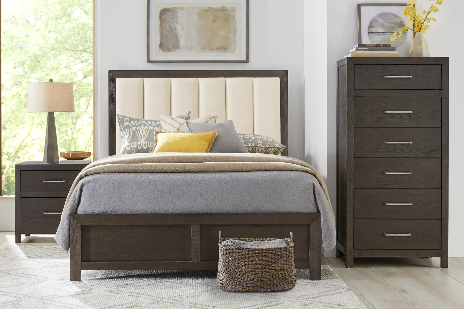 Woodley Dark Brown 5 Pc King Upholstered Bedroom - Image 1