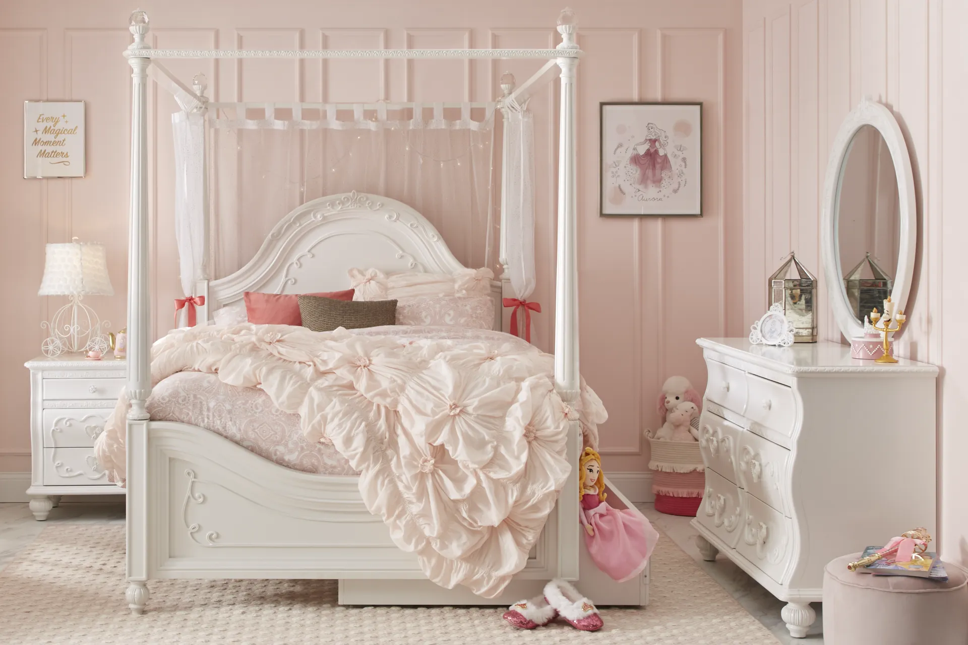 Disney Princess Sparkle White Full Canopy Bed with White Canopy Fabric - Image 1