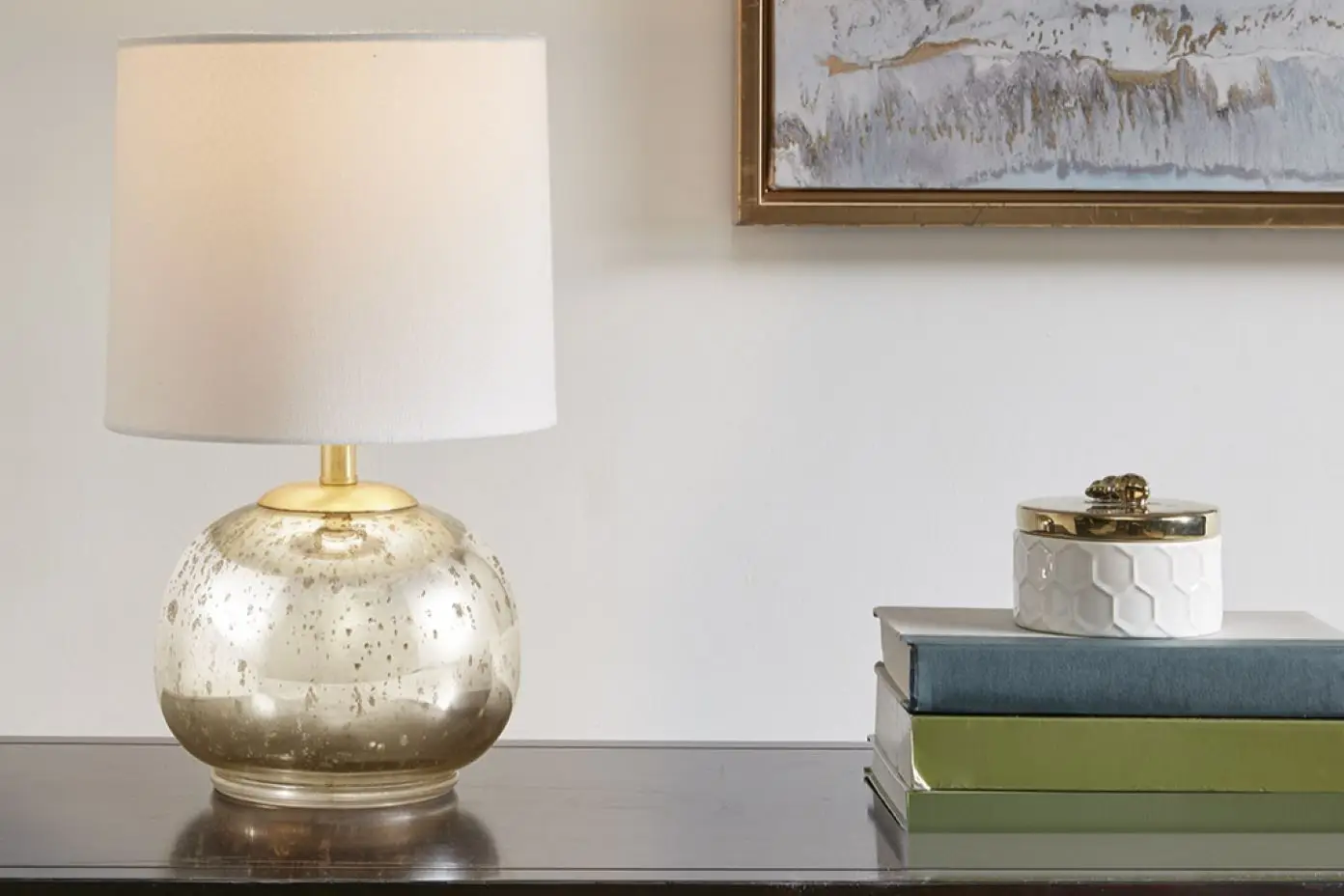Brightening Rooms with Thoughtful Lighting - 90102256.jpg