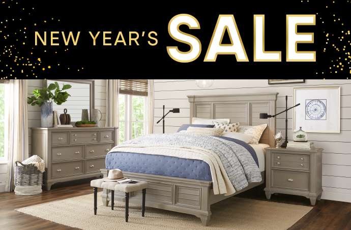 NEW YEAR'S SALE. Bedroom furniture set.
