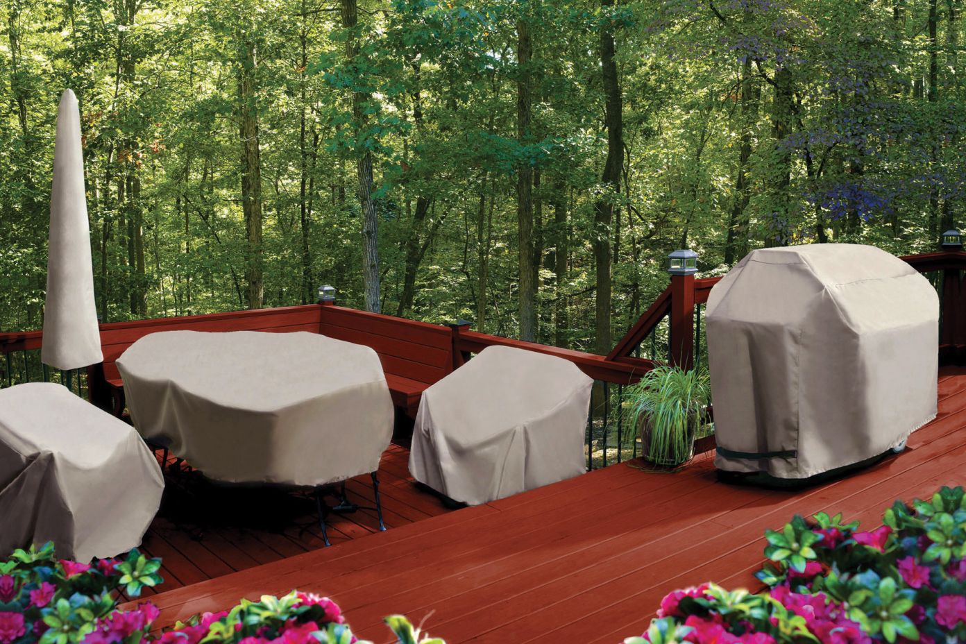 patio with  patio covers on the furniture 