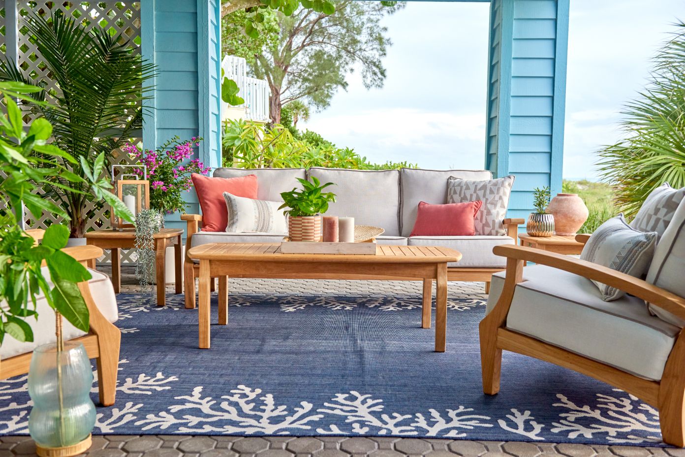 cream color outdoor patio furniture