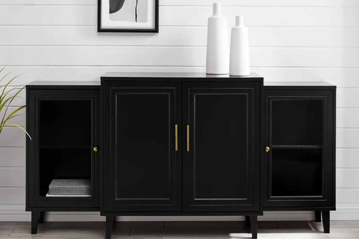 Choosing the right dining roon storage option_40962018.jpg