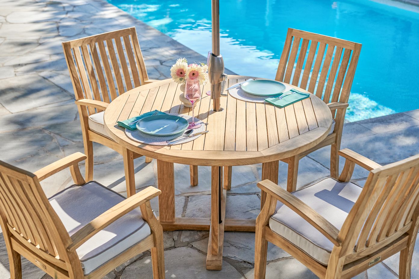 dining table with blue plates 