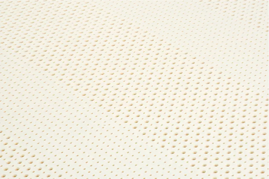 SE26_RoomsToGO_LP_PSAdv_Desktop_PRIMARY-3Up-B_3 2.png