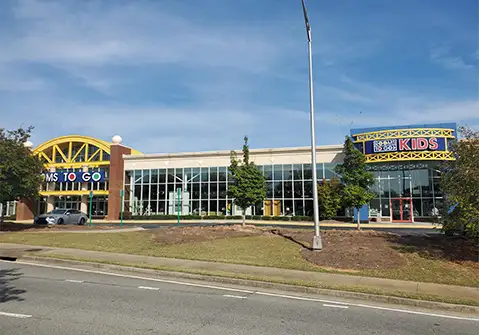 T4T_Toys4Tots_LandingPage_Store_Newnan_SW_479x335.jpg