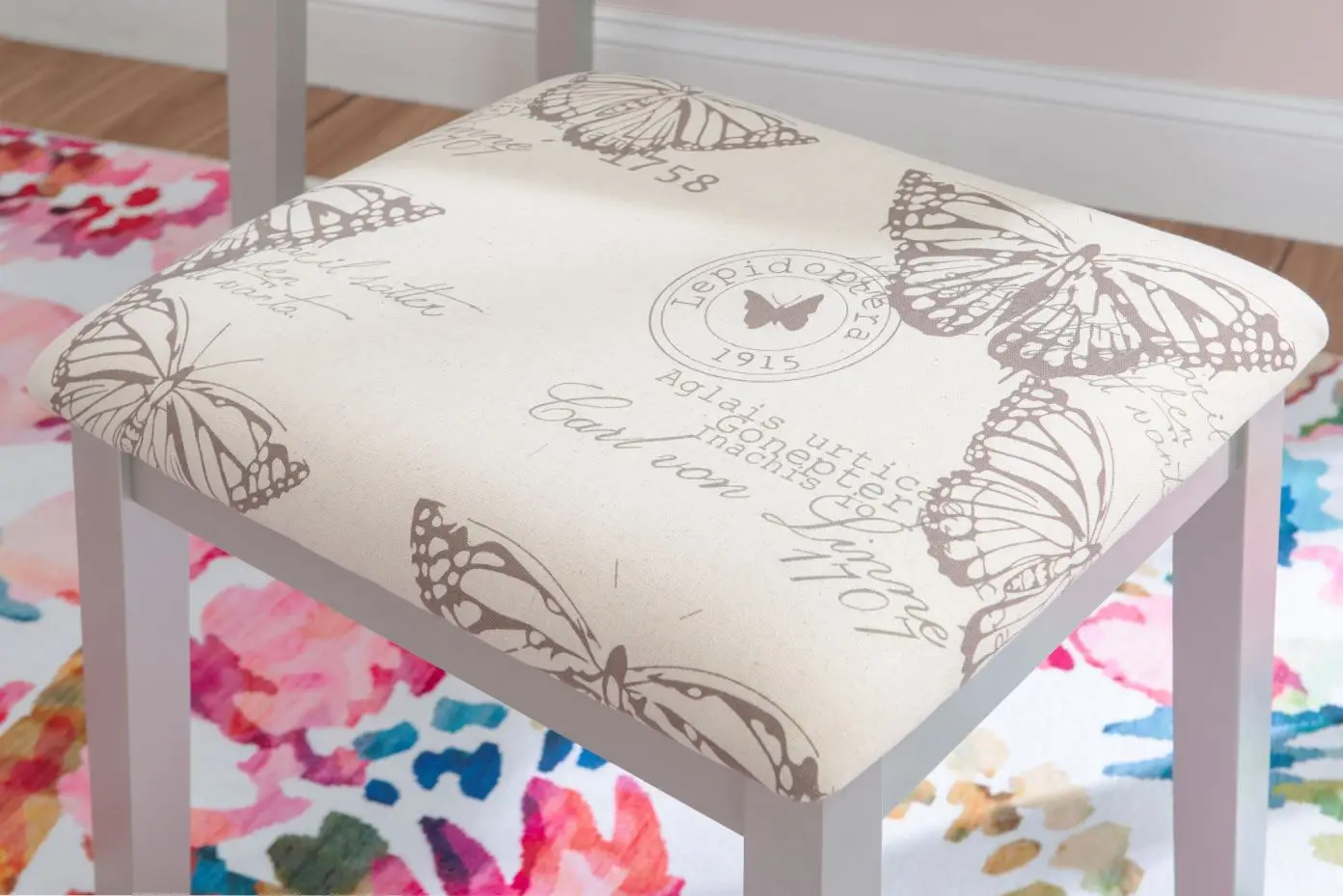 Vanity Bench - 31000259.jpg