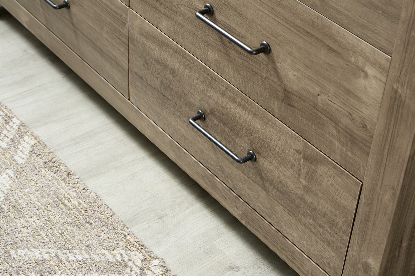 Abilene Brown 5 Pc Queen Panel Bedroom - Thumbnail - Image 9