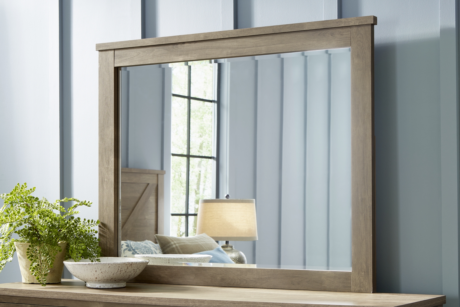 Abilene Brown 5 Pc Queen Panel Bedroom - Thumbnail - Image 12