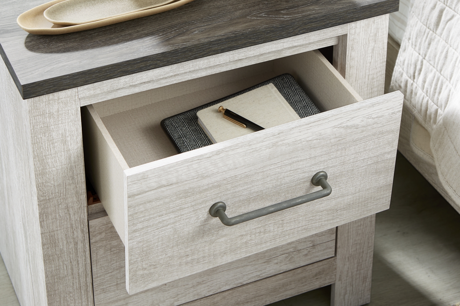 Abilene White 5 Pc King Panel Bedroom - Thumbnail - Image 9