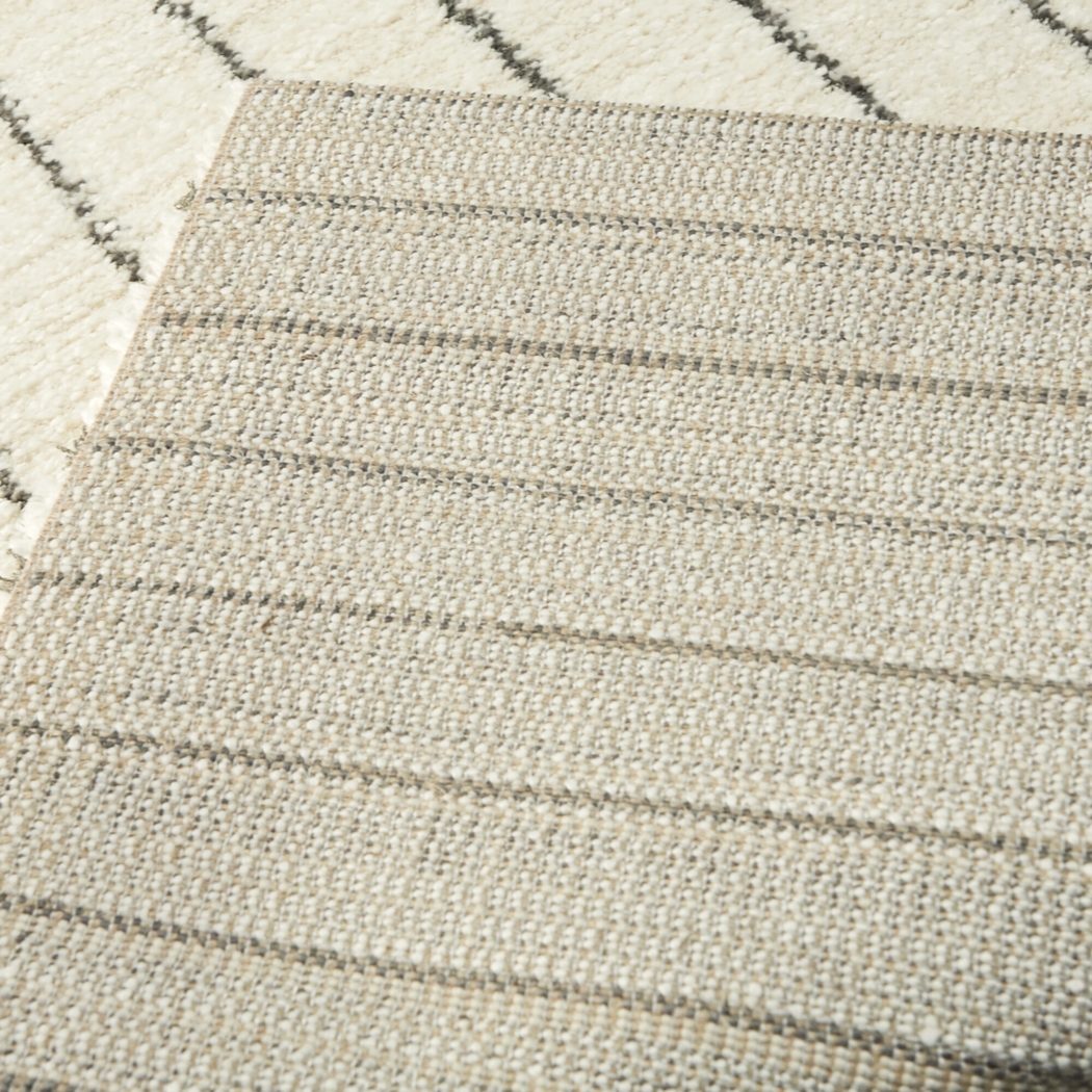 Acee White 5'3 x 7' Area Rug - Thumbnail - Image 5
