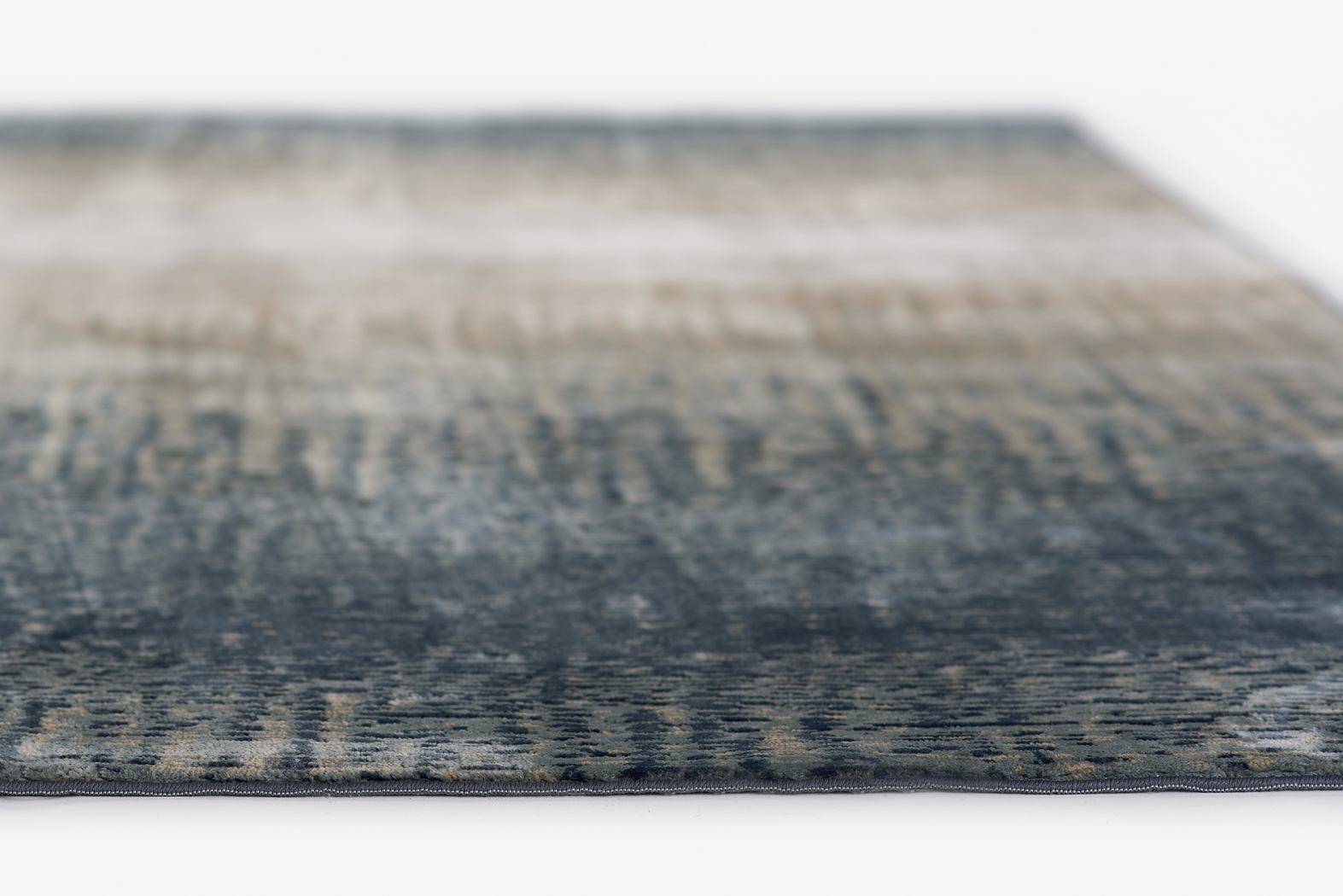 Adahn Blue 3'10 x 5'7 Rug - Thumbnail - Image 5