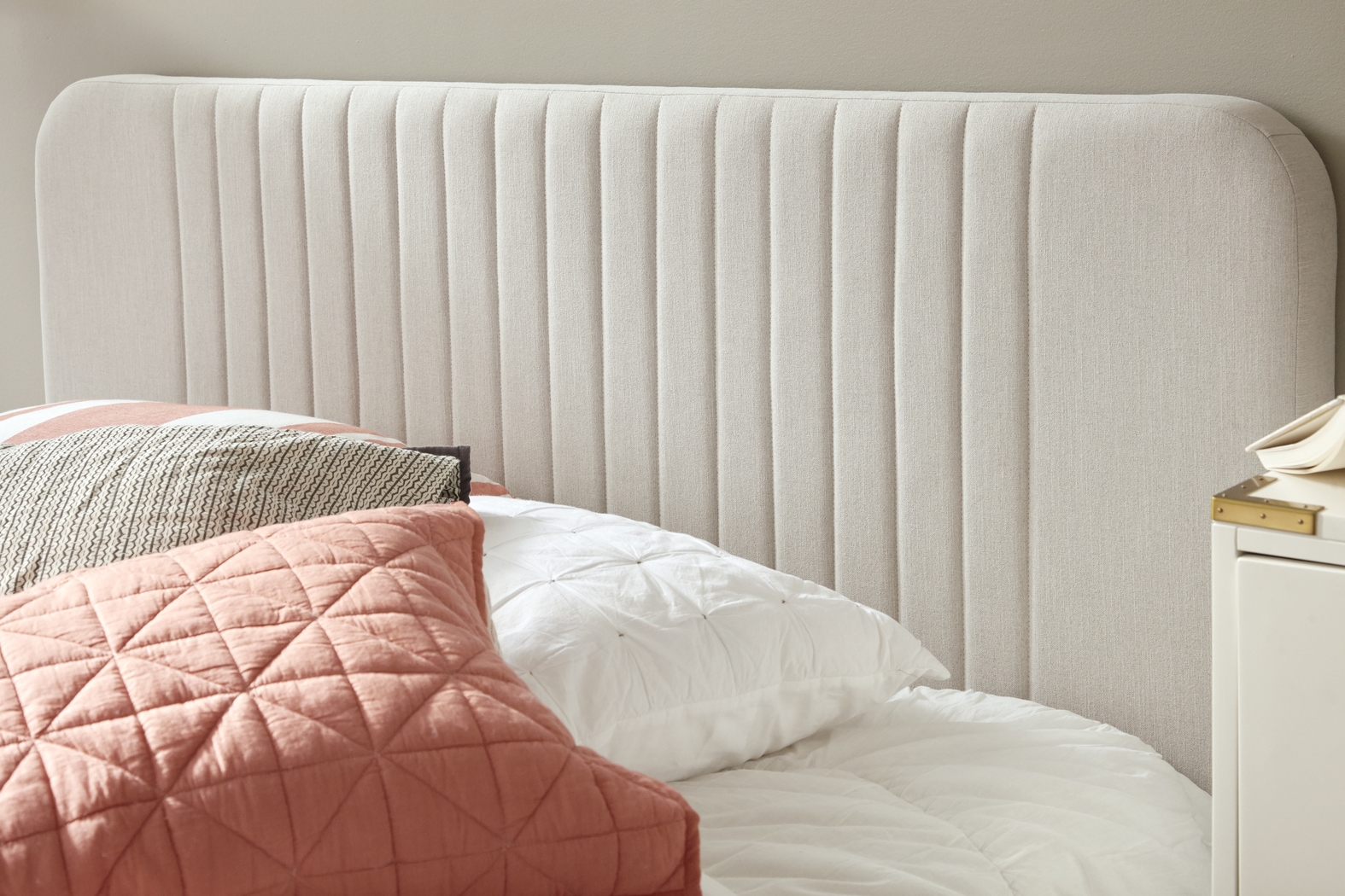 Addison Avenue Beige King Upholstered Bed - Thumbnail - Image 5