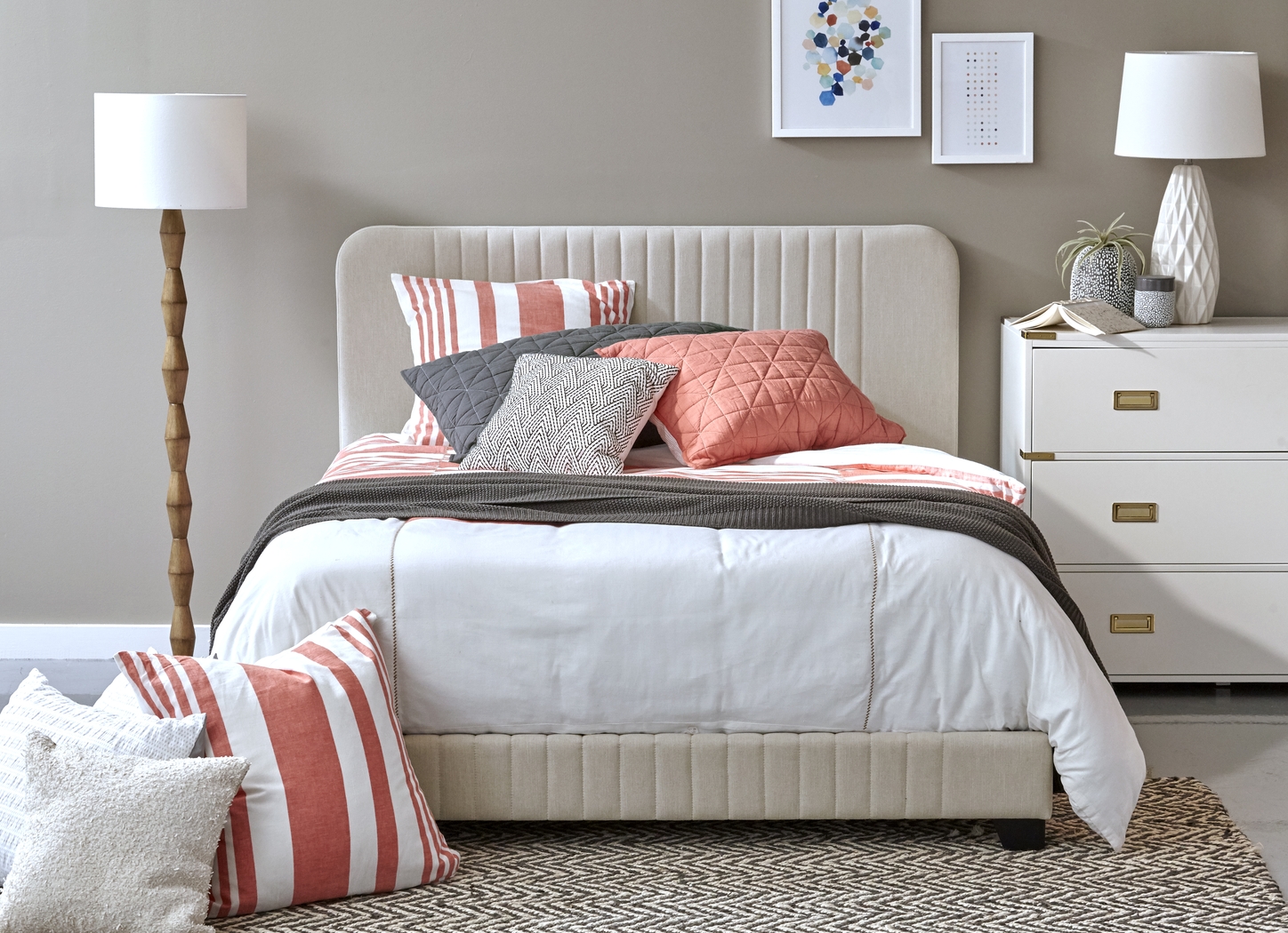 Addison Avenue Beige Queen Upholstered Bed - Thumbnail - Image 7