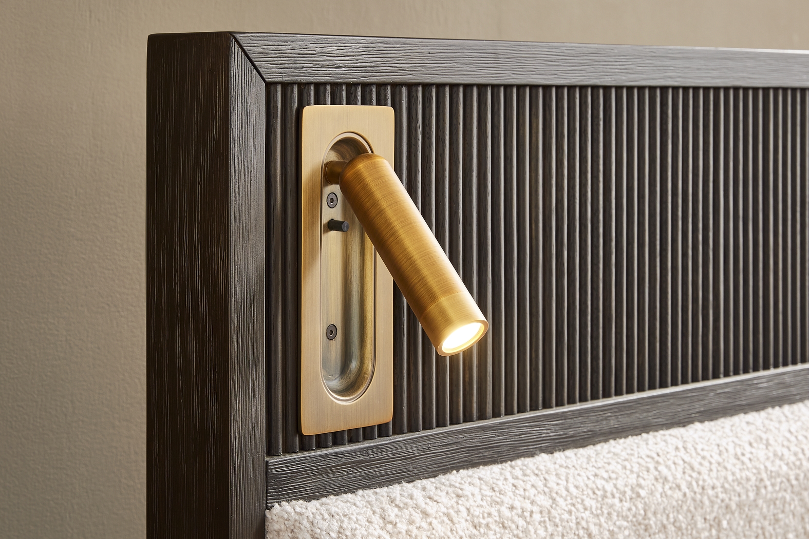 Addison Street 3 Pc Black Queen Bed - Thumbnail - Image 3