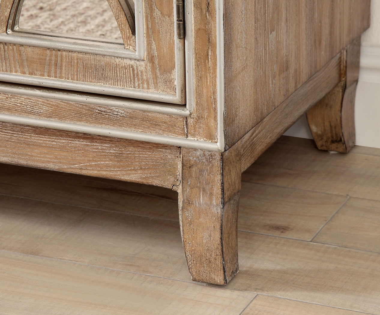 Adkisson Brown Three Door Credenza - Thumbnail - Image 10