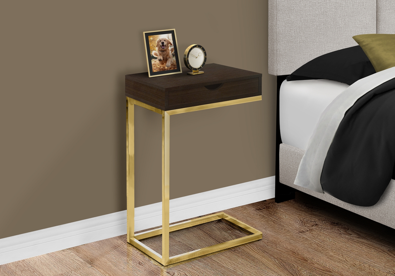 Adlai Gold Accent Table - Thumbnail - Image 5