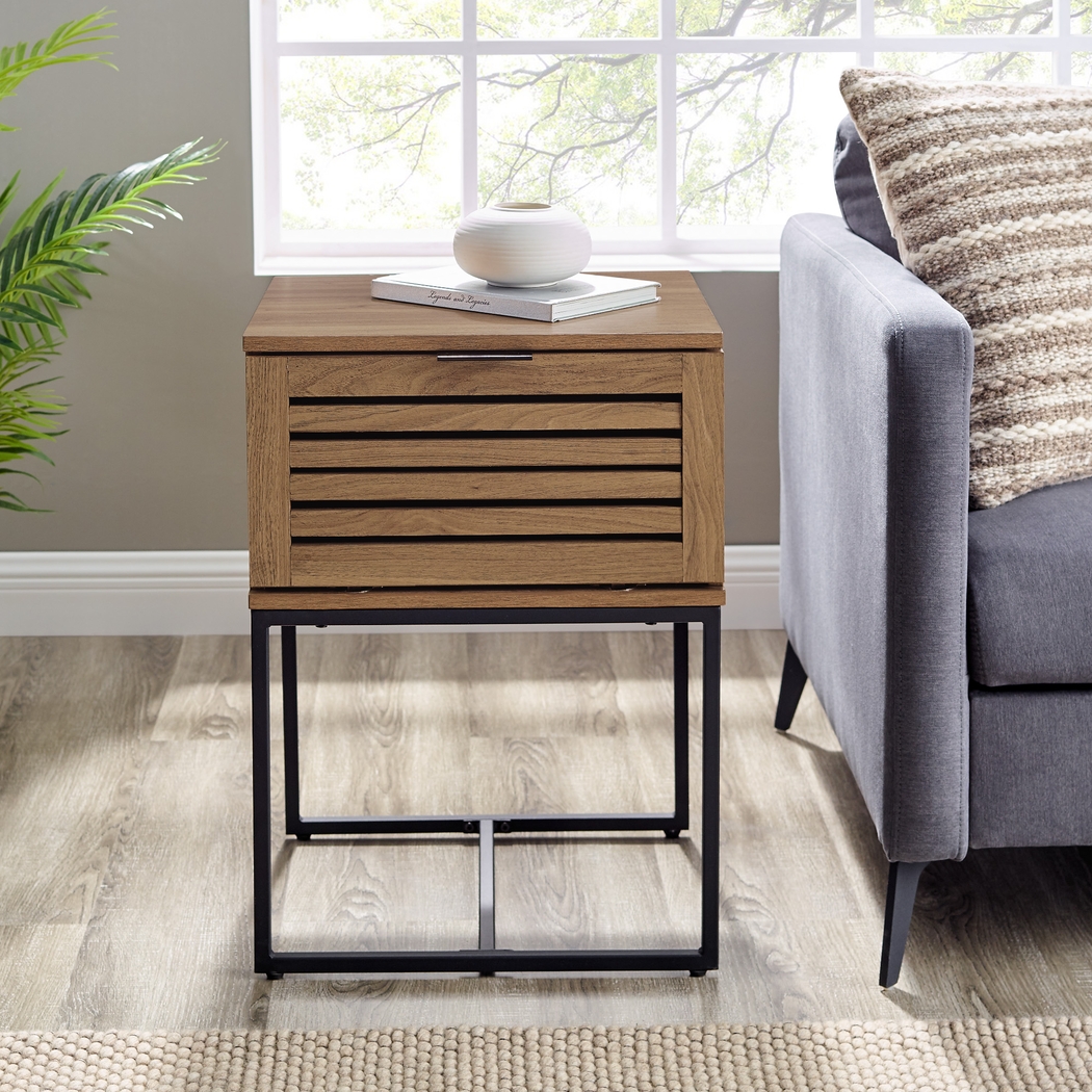 Adlora Oak End Table - Thumbnail - Image 3