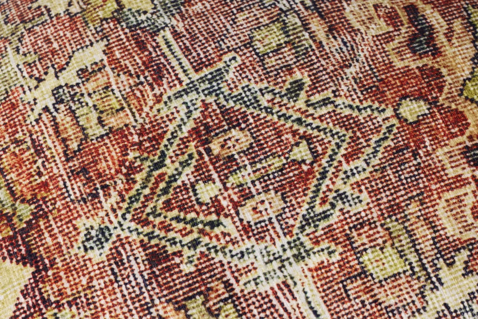 Aki Red Pouf - Thumbnail - Image 3