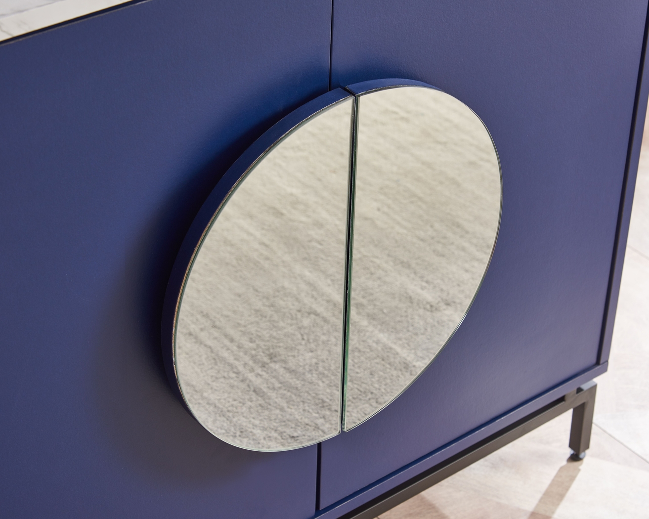 Akochia Blue Server - Thumbnail - Image 4