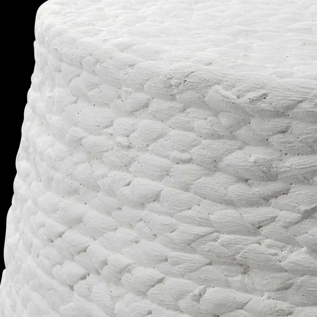 Alaraleah White Accent Table - Thumbnail - Image 2