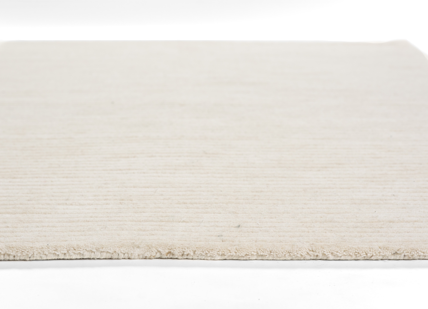 Albestel White 5' x 8' Rug - Thumbnail - Image 4