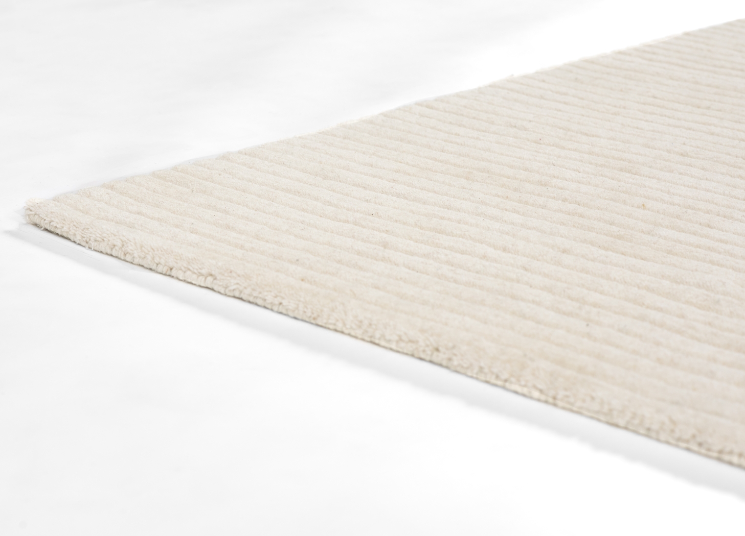 Albestel White 5' x 8' Rug - Thumbnail - Image 5