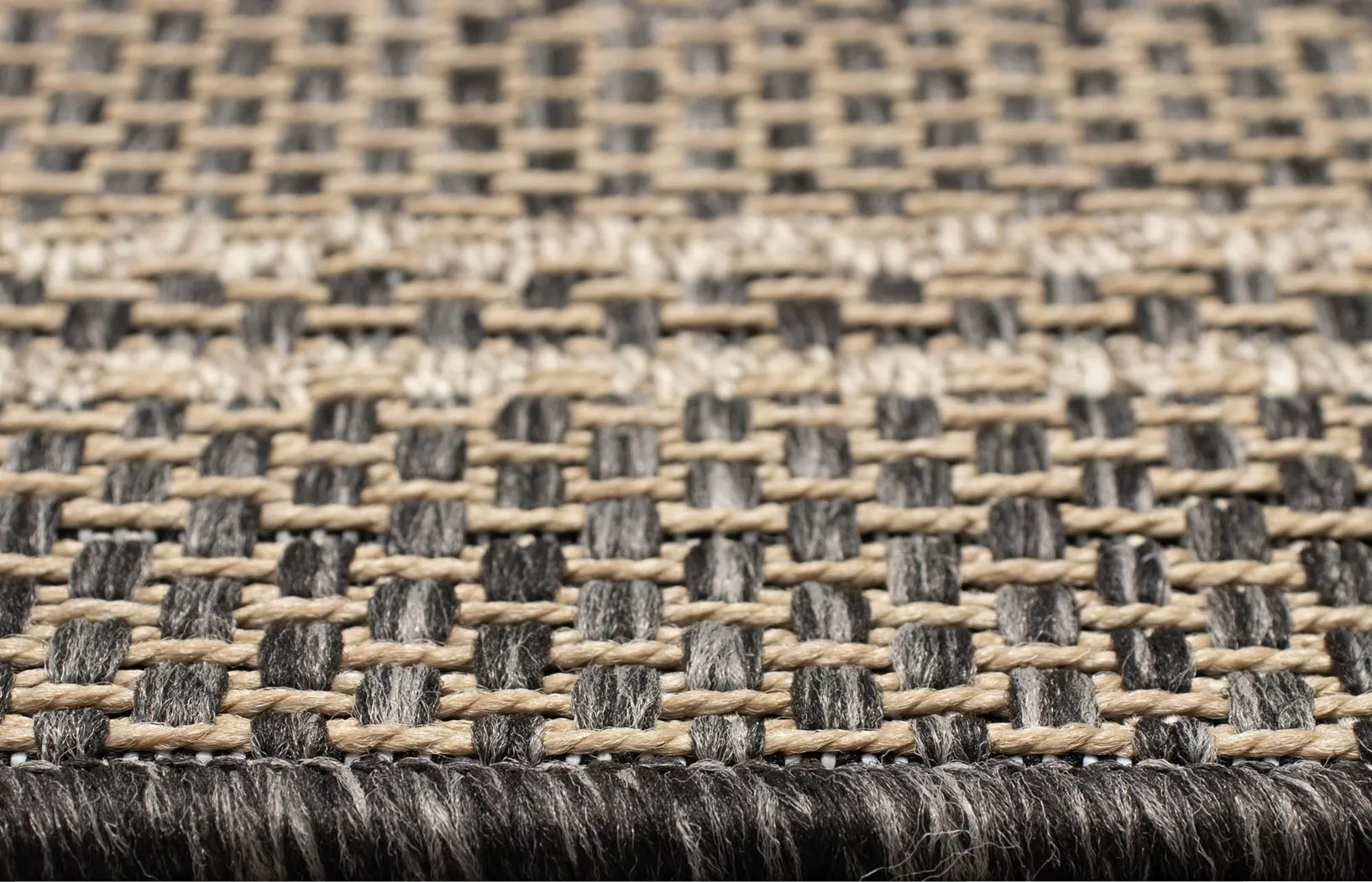 Almoris Black 6'6 x 9'4 Indoor/Outdoor Rug - Thumbnail - Image 7