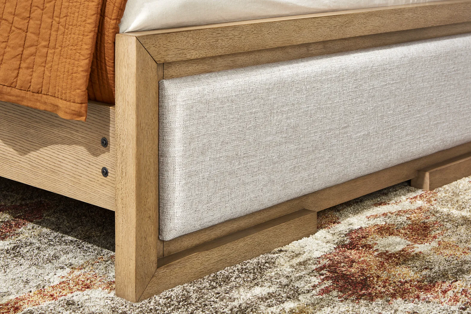 Alpine Lake Light Oak Finish 5 Pc King Upholstered Bedroom - Thumbnail - Image 4