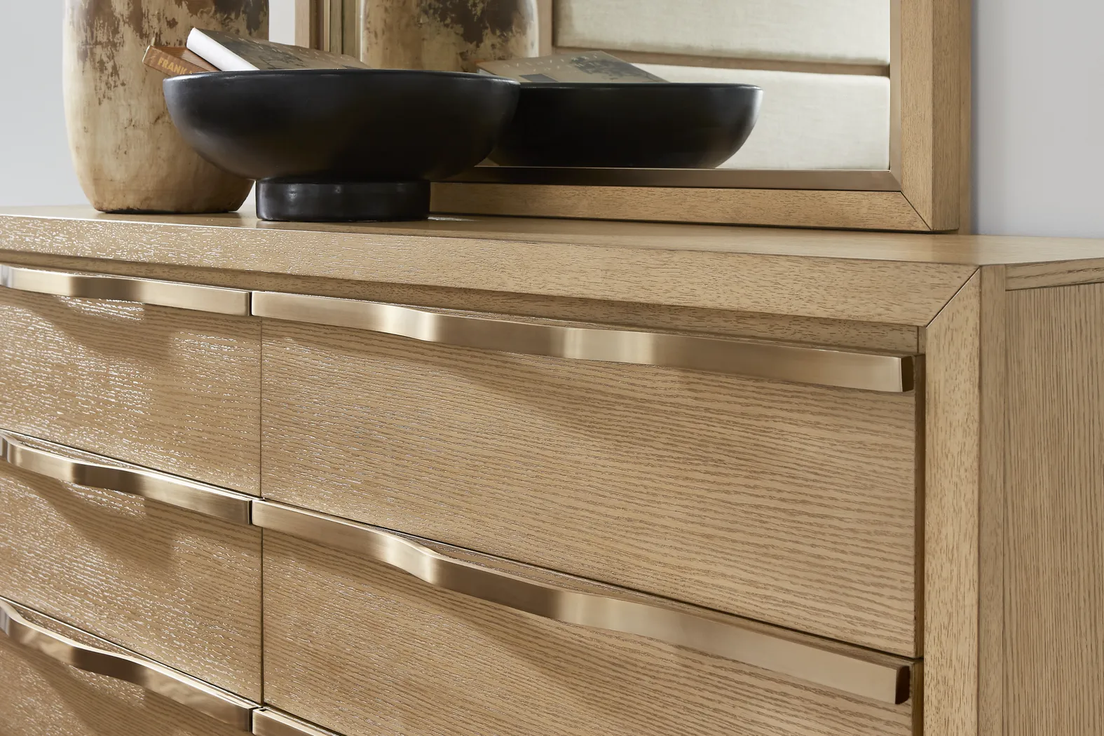 Alpine Lake Light Oak Finish Dresser - Thumbnail - Image 4