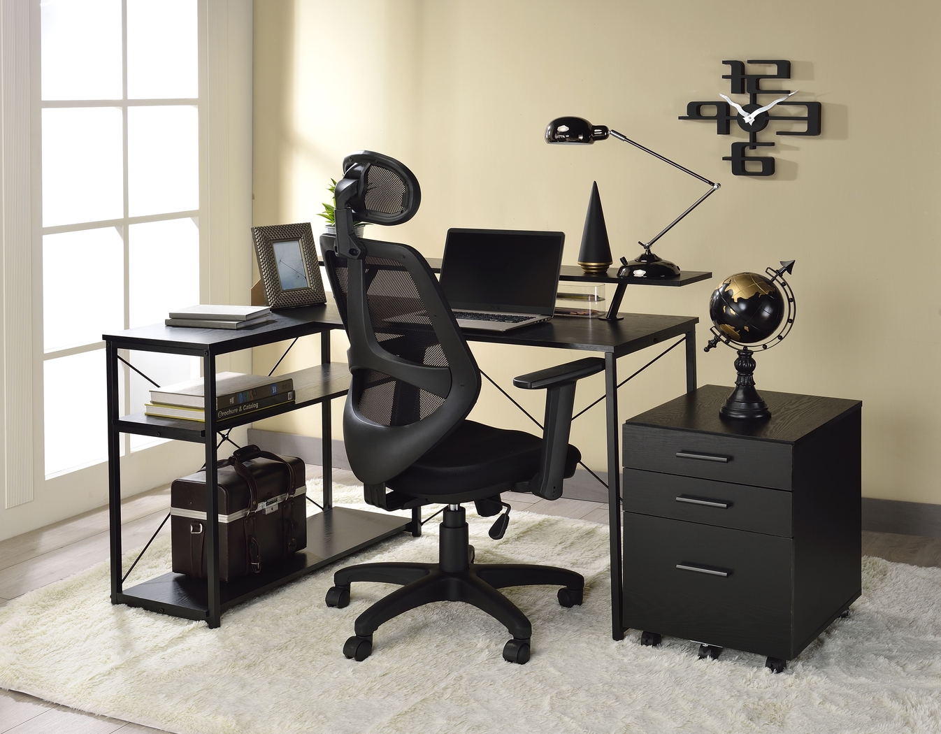 Alpony Black Desk - Thumbnail - Image 4