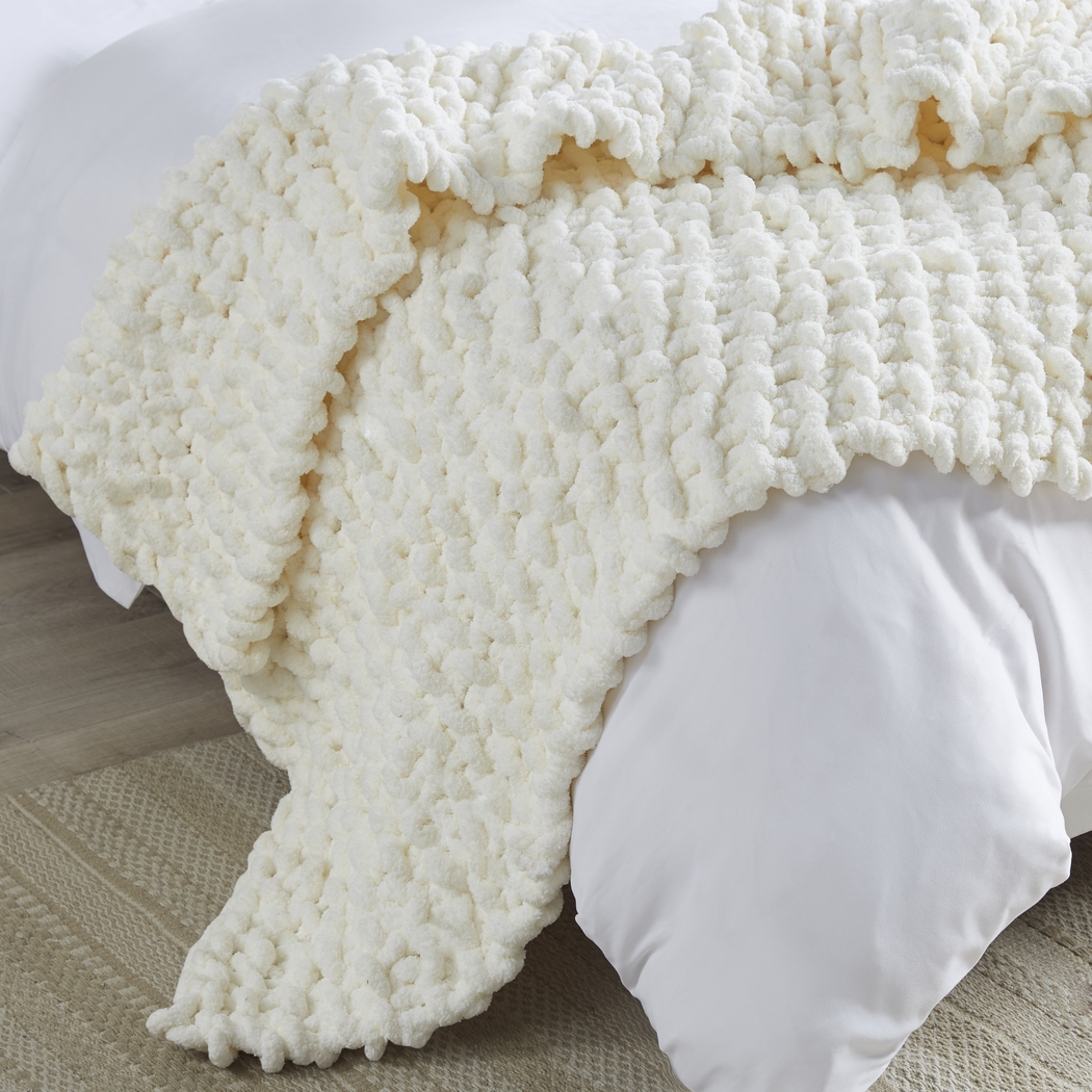 Altstatten Ivory Throw Blanket - Thumbnail - Image 4