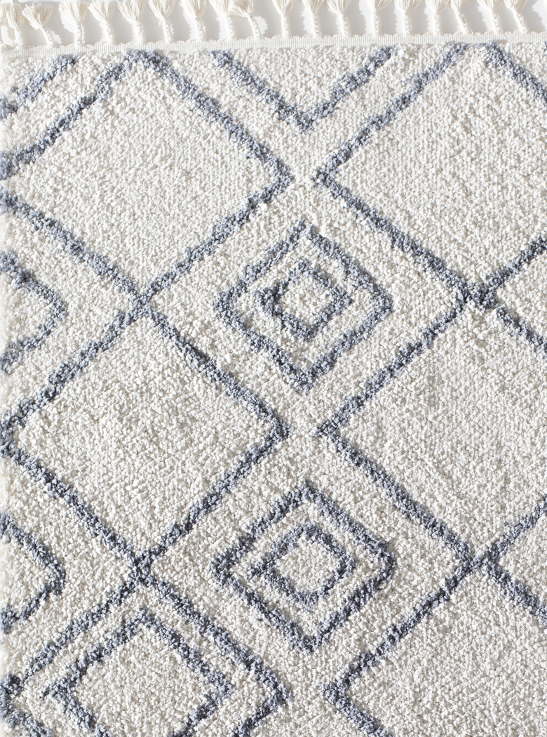 CosmoLiving By Cosmopolitan Alwina White 5' x 7' Rug - Thumbnail - Image 3