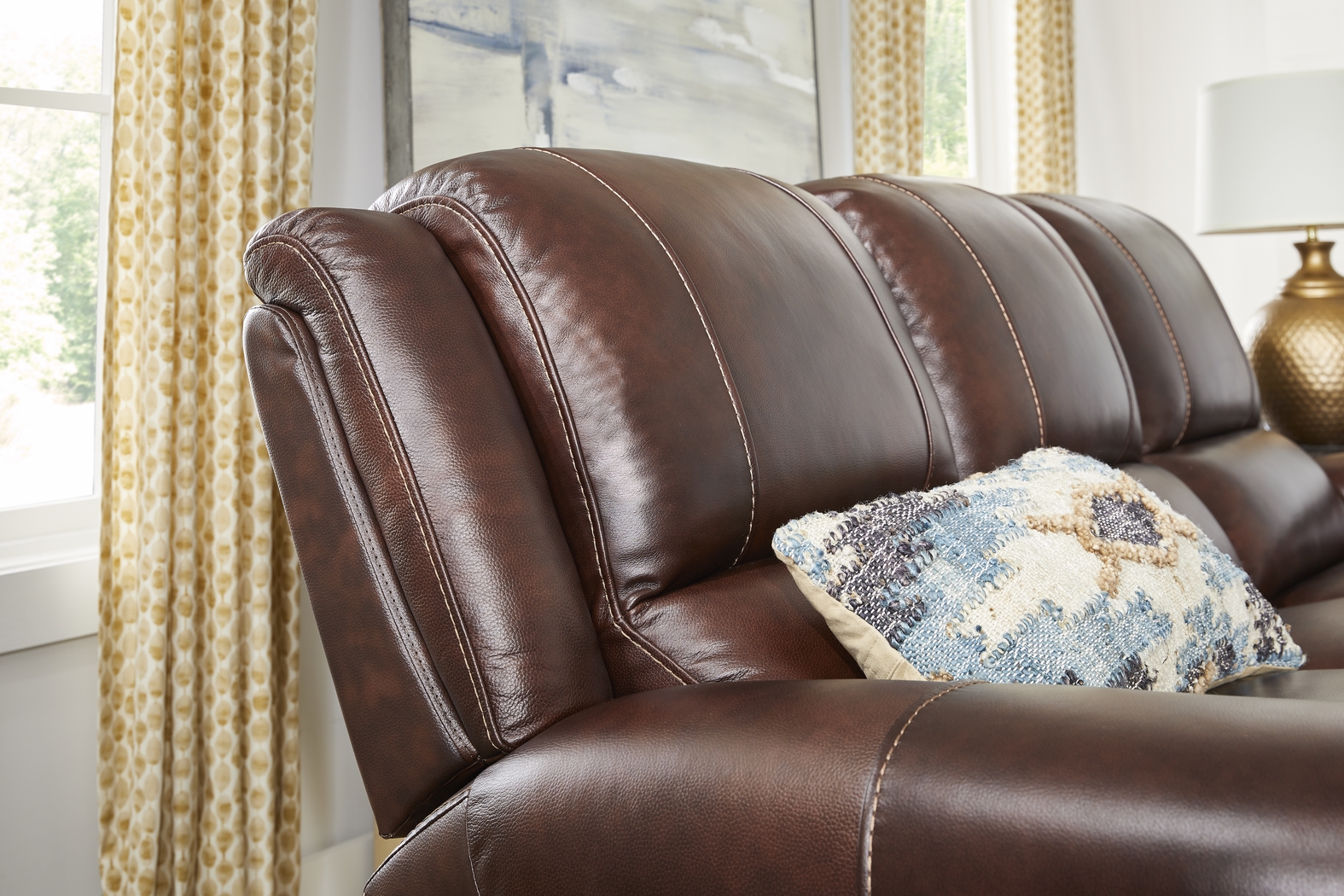 Amesbury Brown Leather 7 Pc Dual Power Reclining Living Room - Thumbnail - Image 4