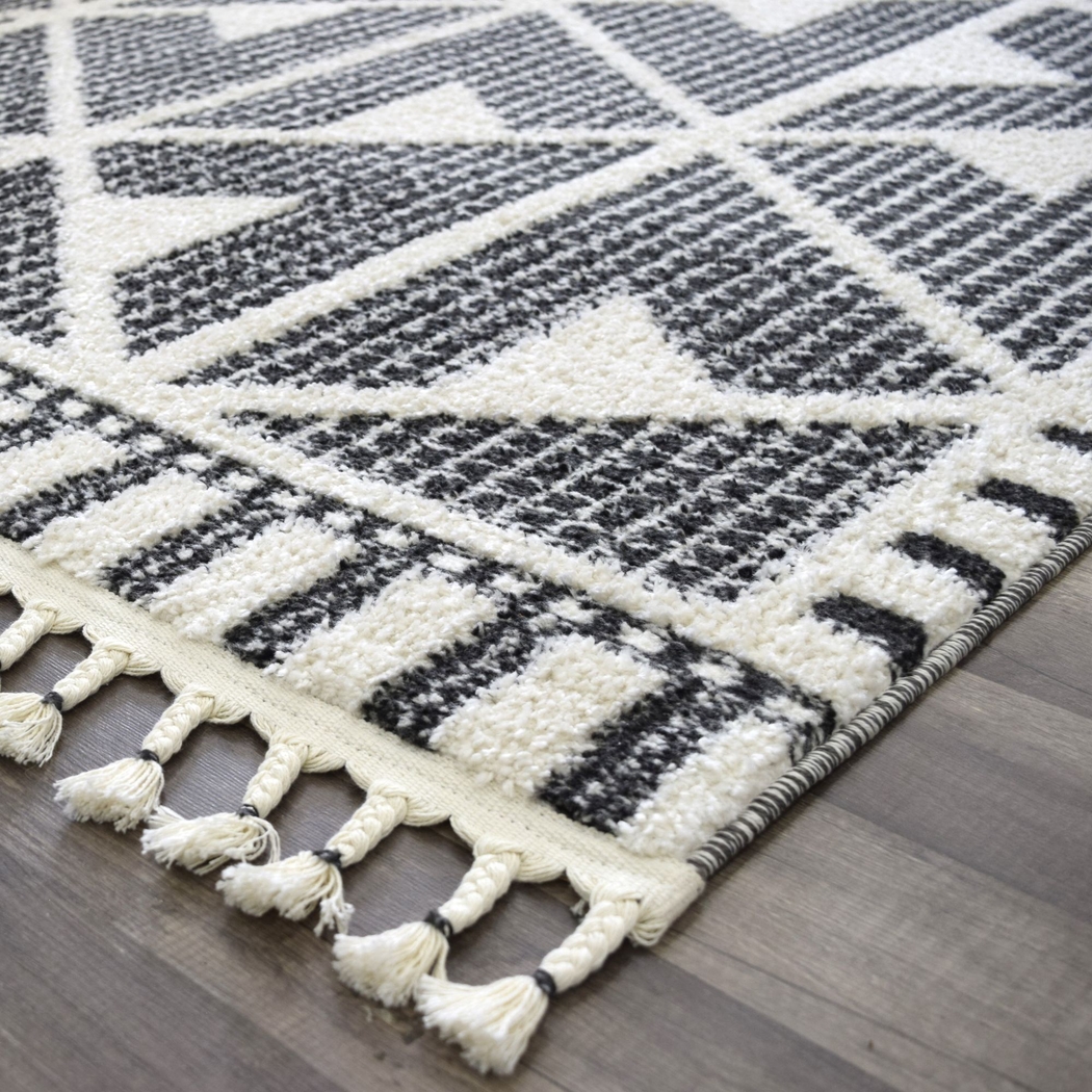 Angzu Black 5' x 7' Rug - Thumbnail - Image 4