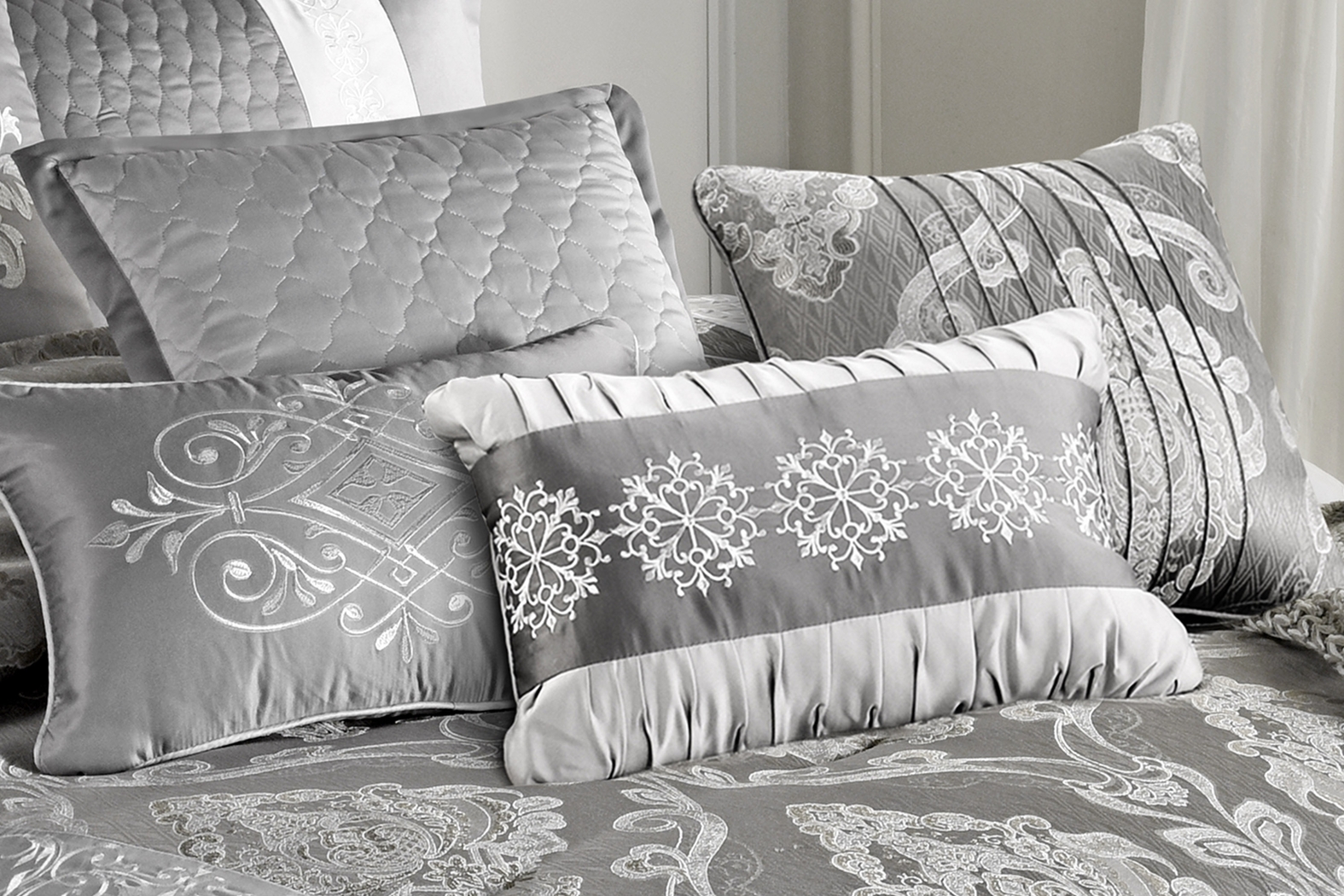 Anseor Gray 12 Pc King Comforter Set - Thumbnail - Image 5