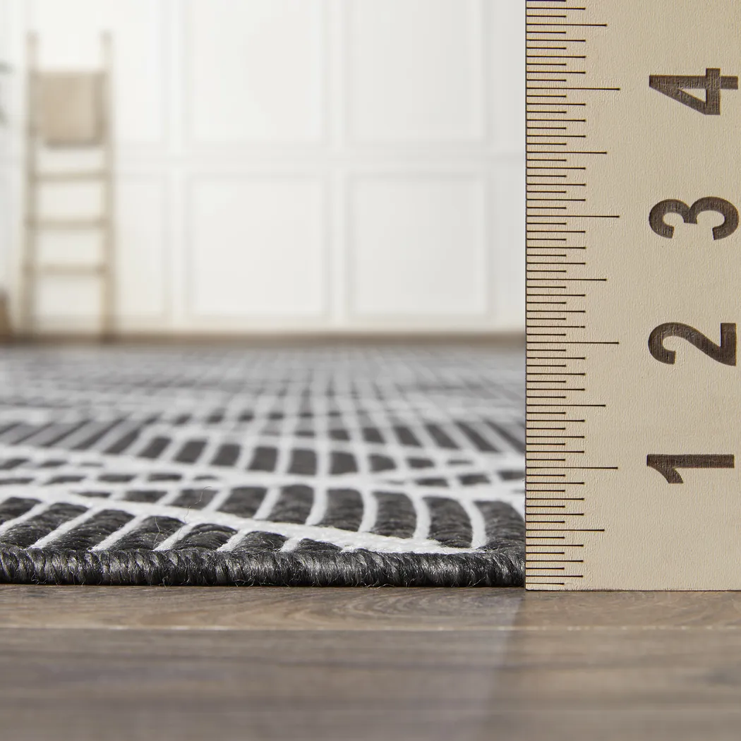 Antoun Charcoal 5'3 x 7'3 Indoor/Outdoor Rug - Thumbnail - Image 5