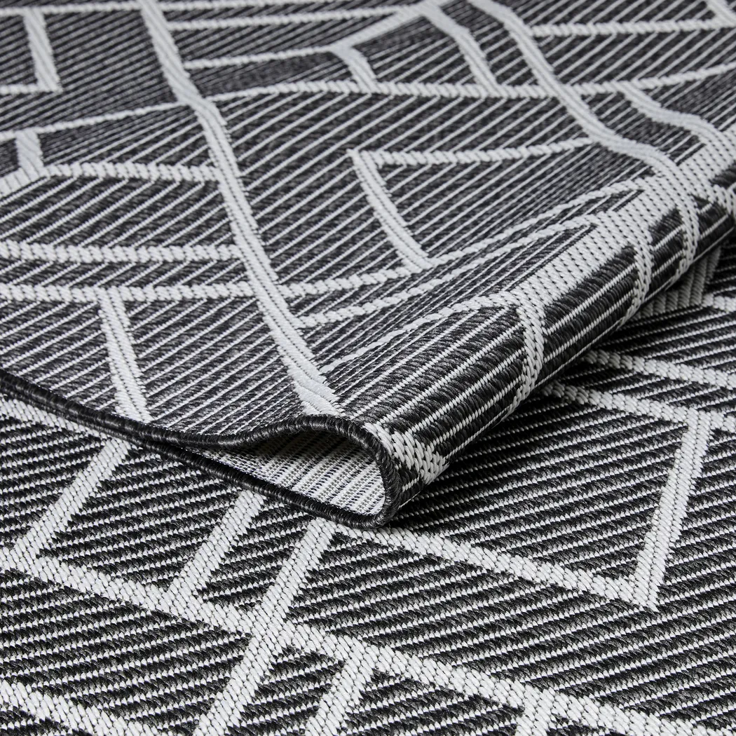 Antoun Charcoal 5'3 x 7'3 Indoor/Outdoor Rug - Thumbnail - Image 7