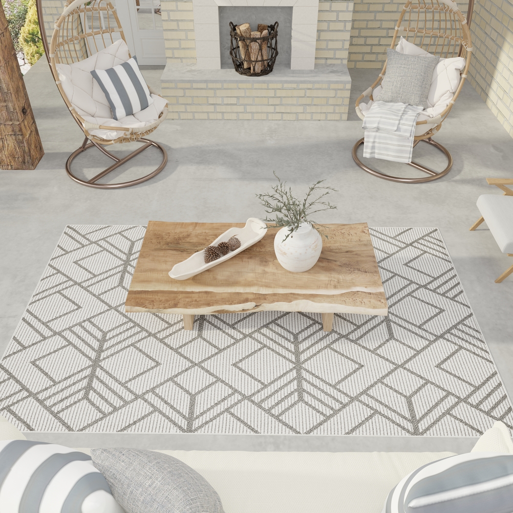 Antoun Gray 5'3 x 7' Indoor/Outdoor Rug - Thumbnail - Image 4