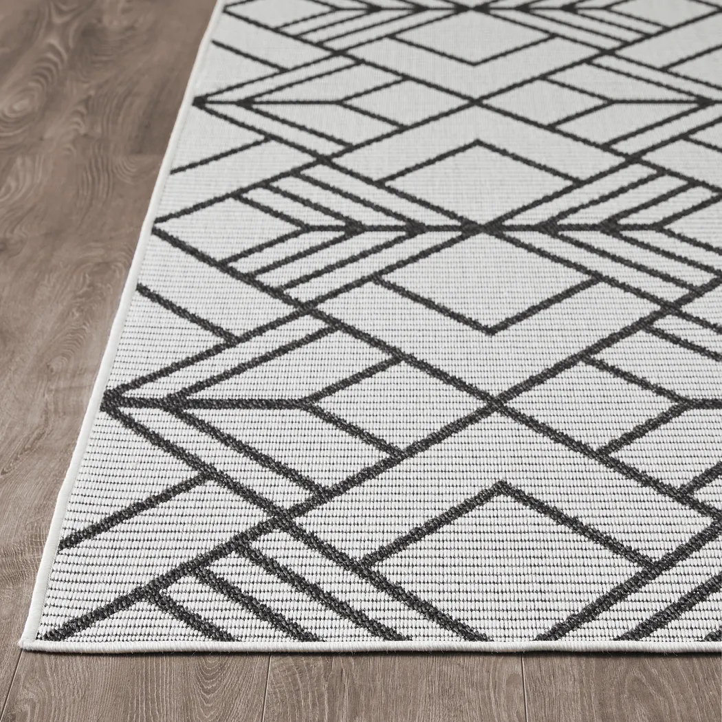 Antoun Gray 7'10 x 9'10 Indoor/Outdoor Rug - Thumbnail - Image 11
