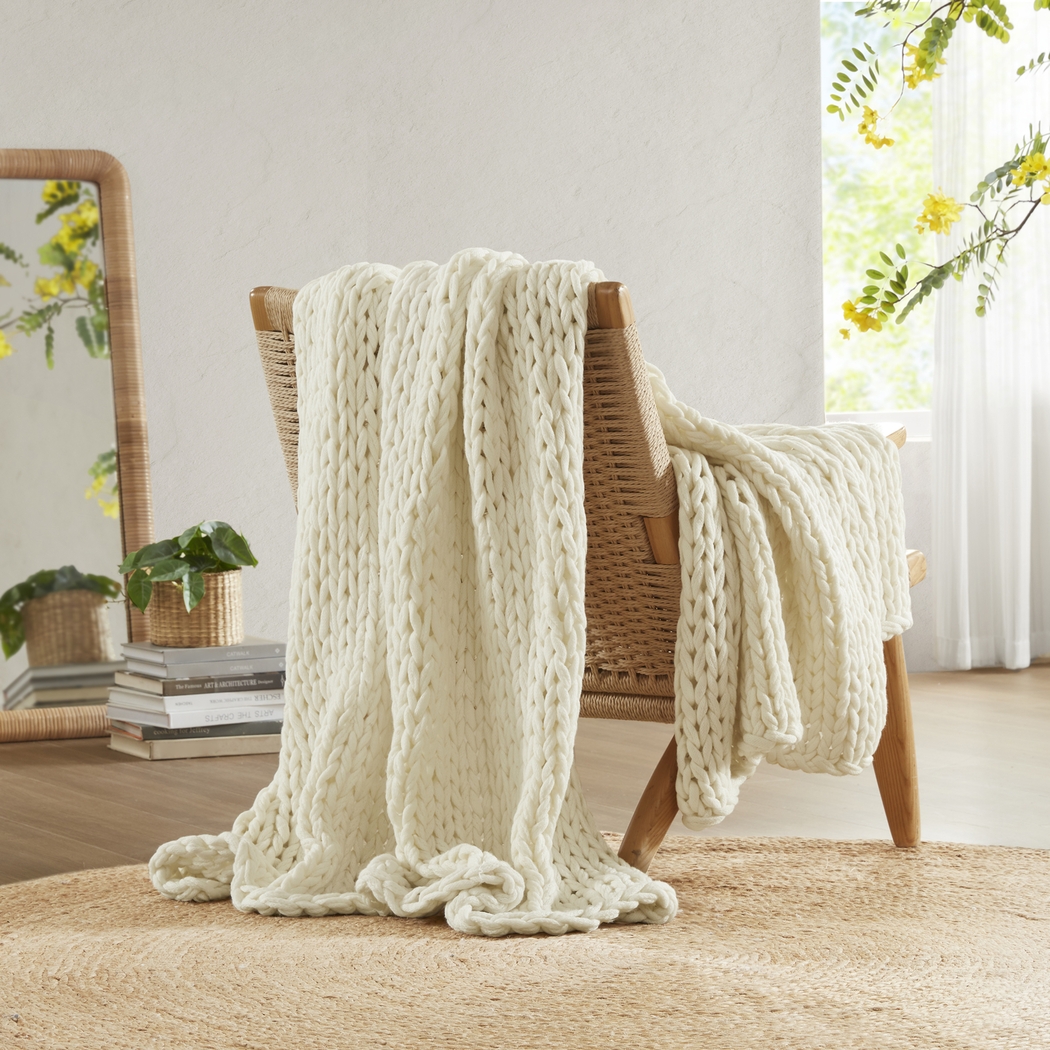 Apenzell Ivory Throw Blanket - Thumbnail - Image 3