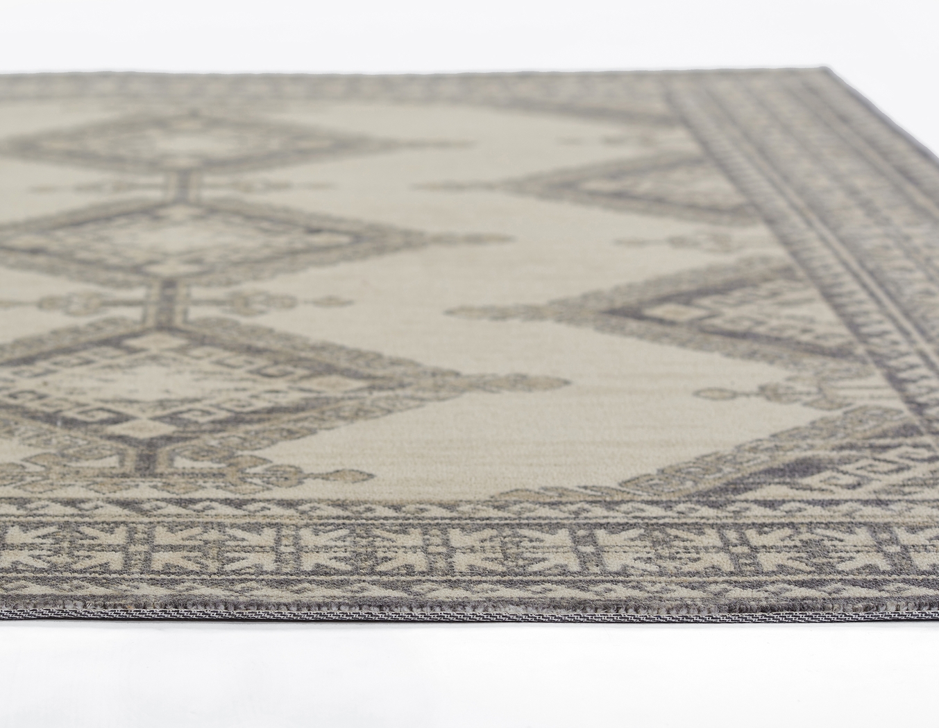 Apexi Black 5'3 x 7'6 Rug - Thumbnail - Image 4